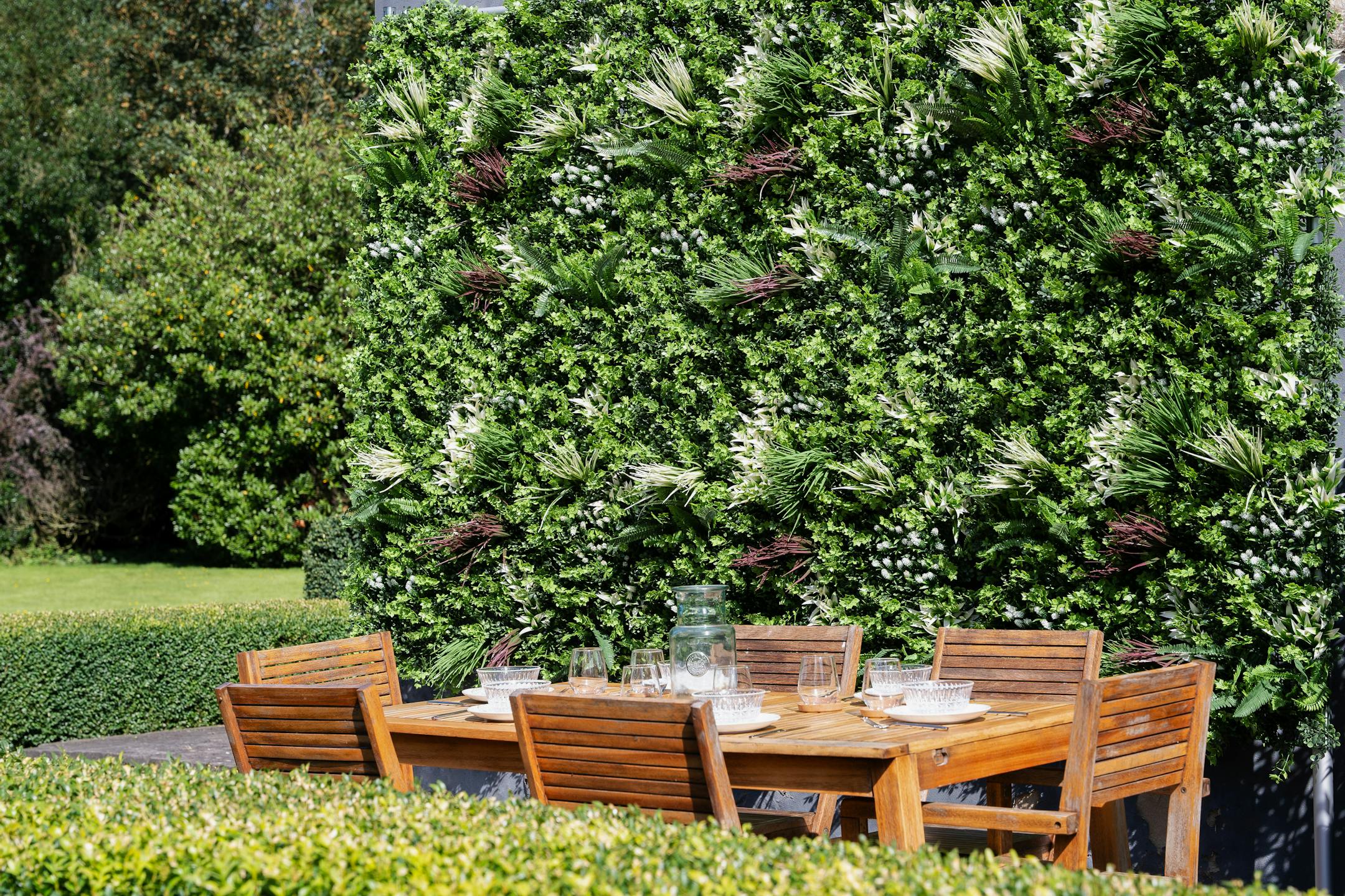Artificial galaxy living wall with outdoor seating