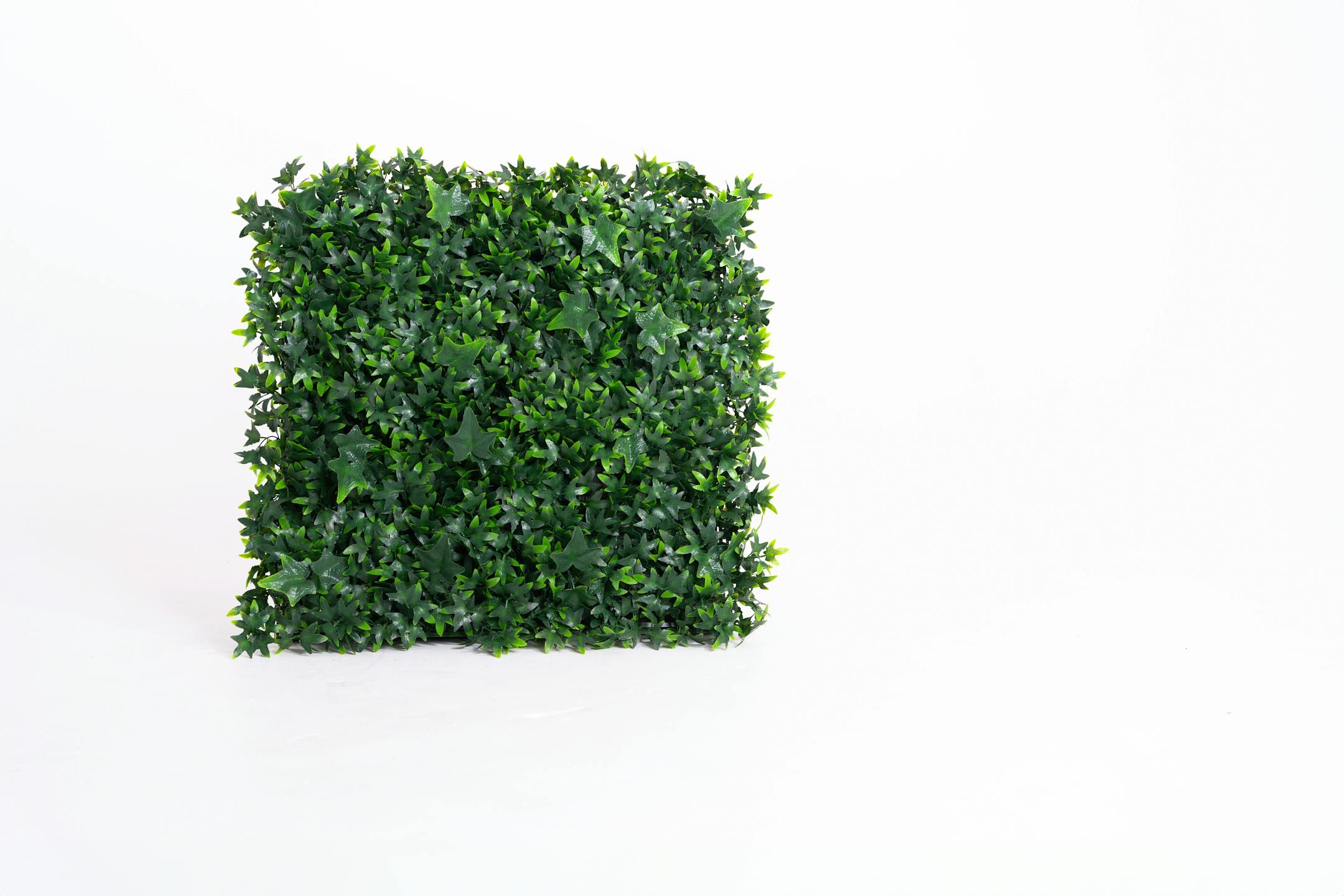 Artificial ivy foliage living wall mat