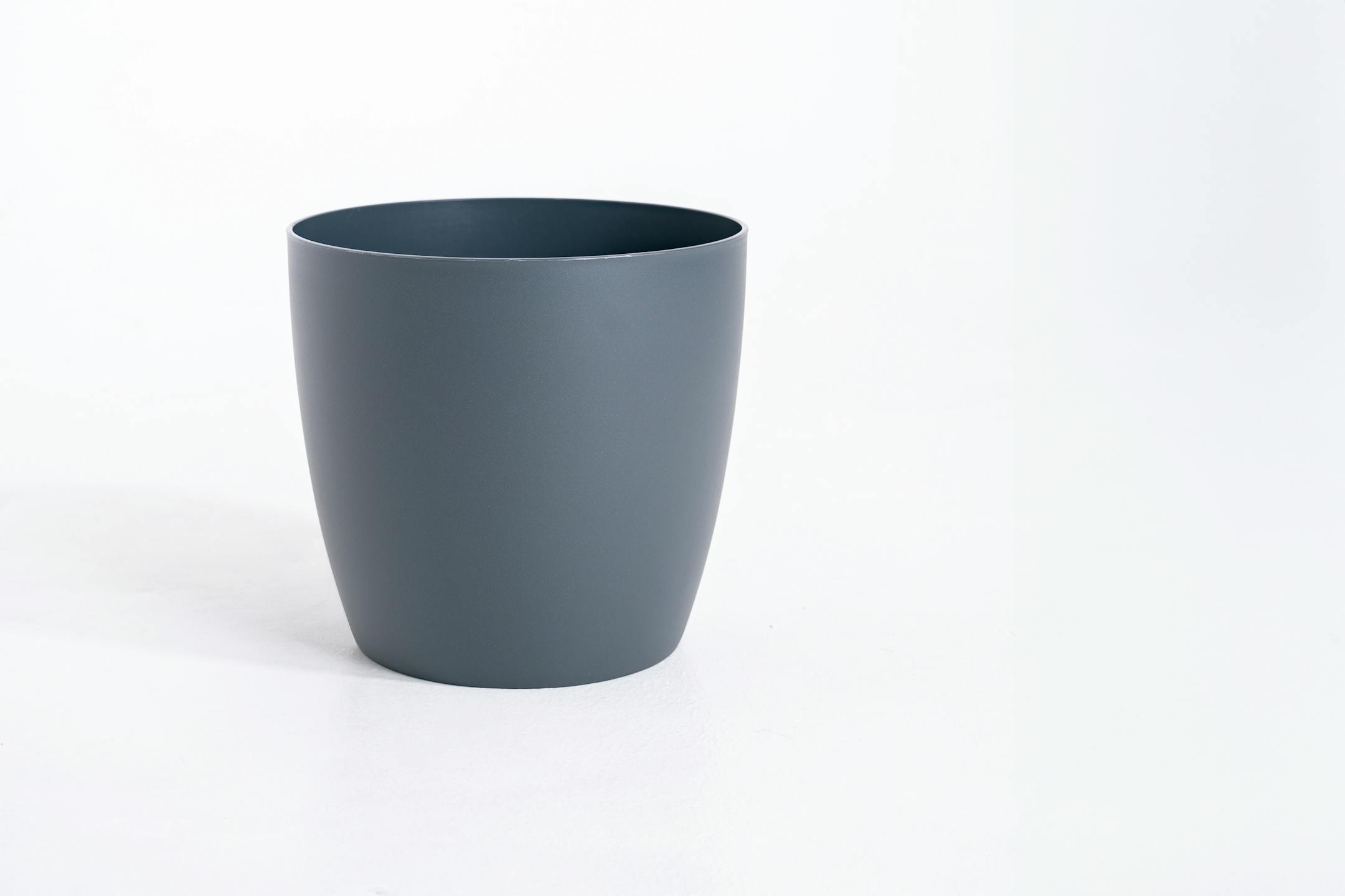 Anthracite Brussels round plant pot
