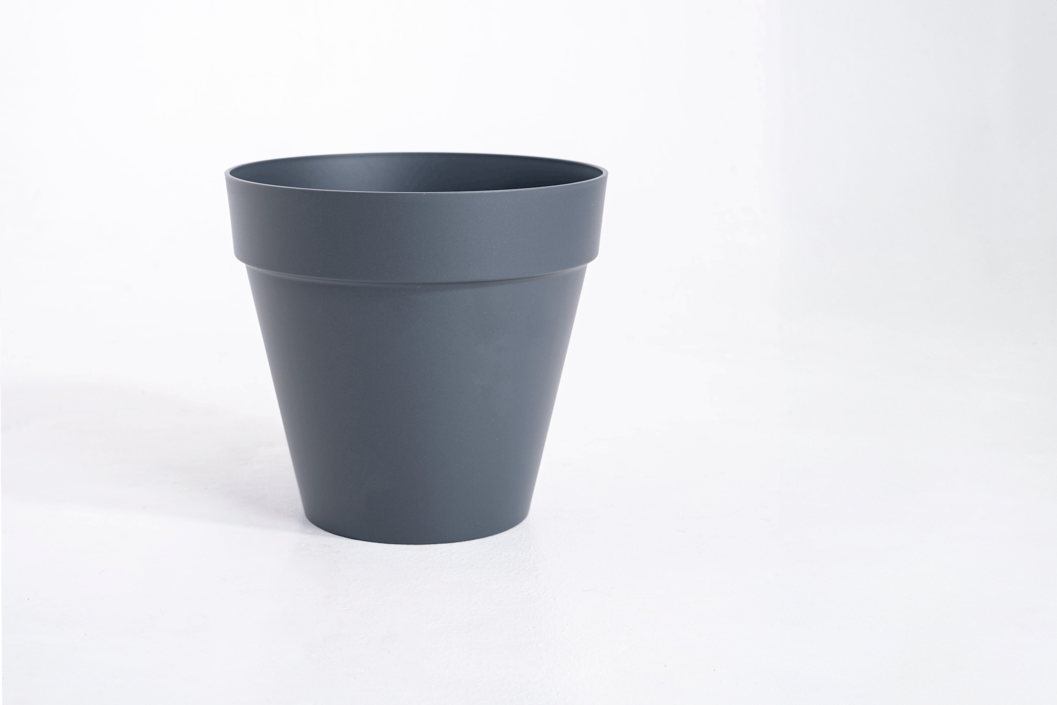 Anthracite loft urban round plant pot