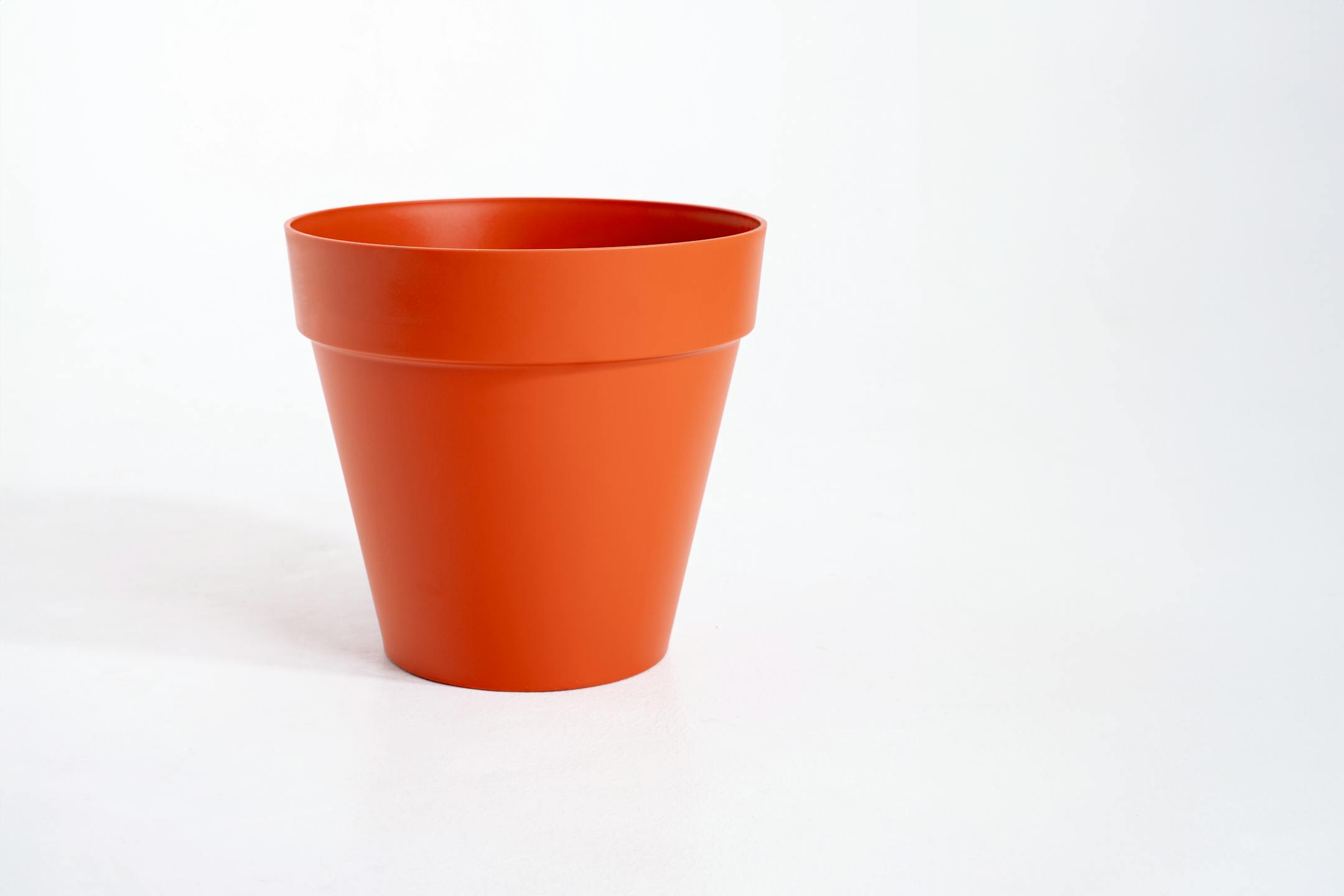 Terracotta loft urban round plant pot